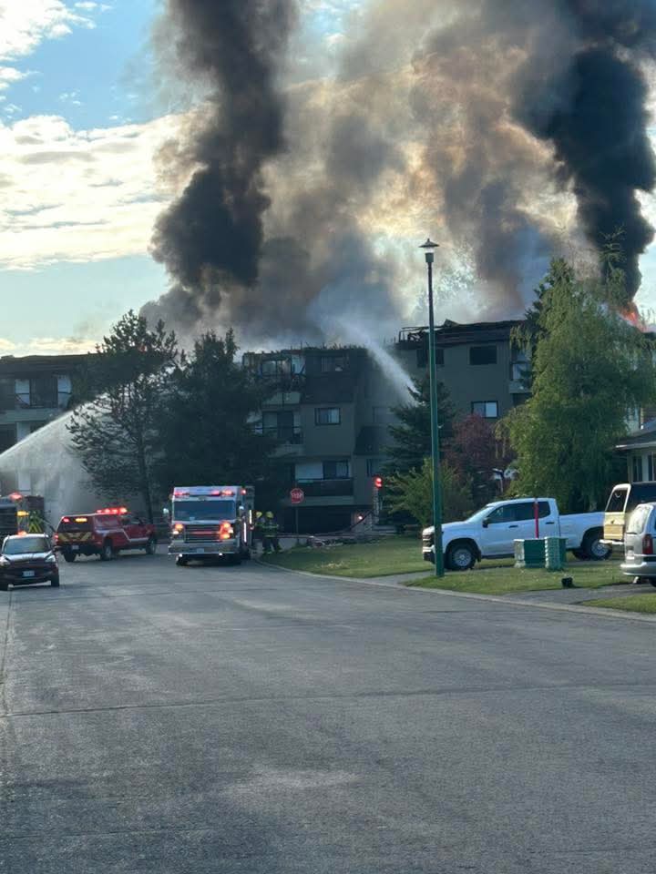 Early morning apartment fire displaces many residents… – PJXM Prince George